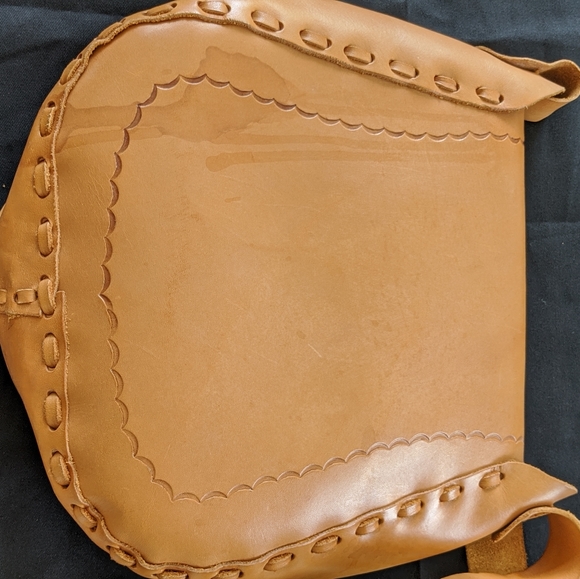 Acorn embossed leather purse - Picture 4 of 9